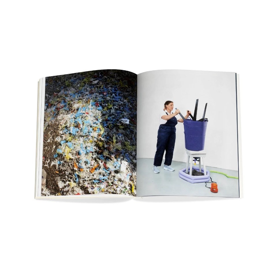 https://bo.alinhadavizinha.com/FileUploads/produtos/acessorios/casa/200_533_02_plastik-die-welt-neu-entdecken_ingles_3.jpg