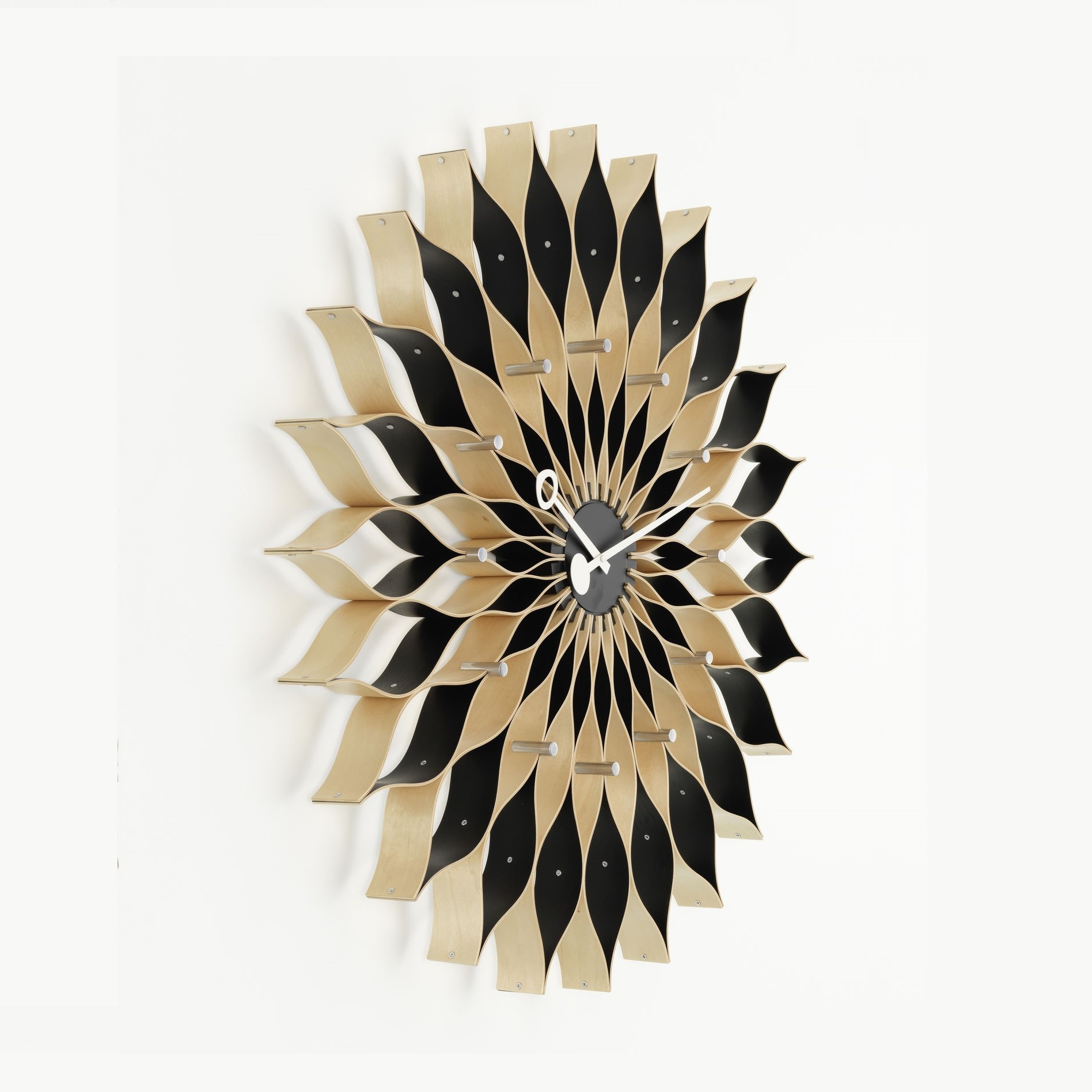 https://bo.alinhadavizinha.com/FileUploads/produtos/acessorios/casa/201_256_01_sunflower-clock_vidoeiro_2.jpg