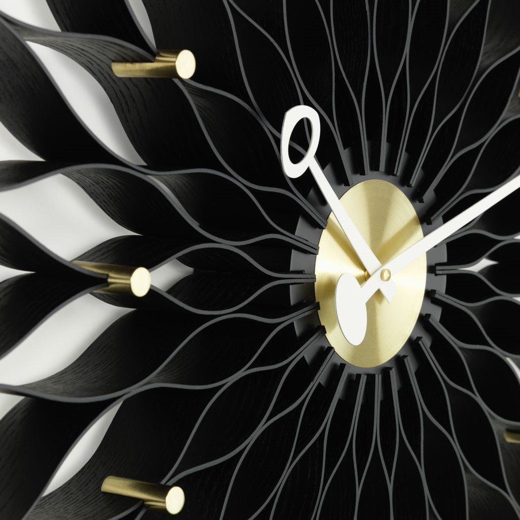 https://bo.alinhadavizinha.com/FileUploads/produtos/acessorios/casa/201_256_02_sunflower-clock_freixo_3.jpg