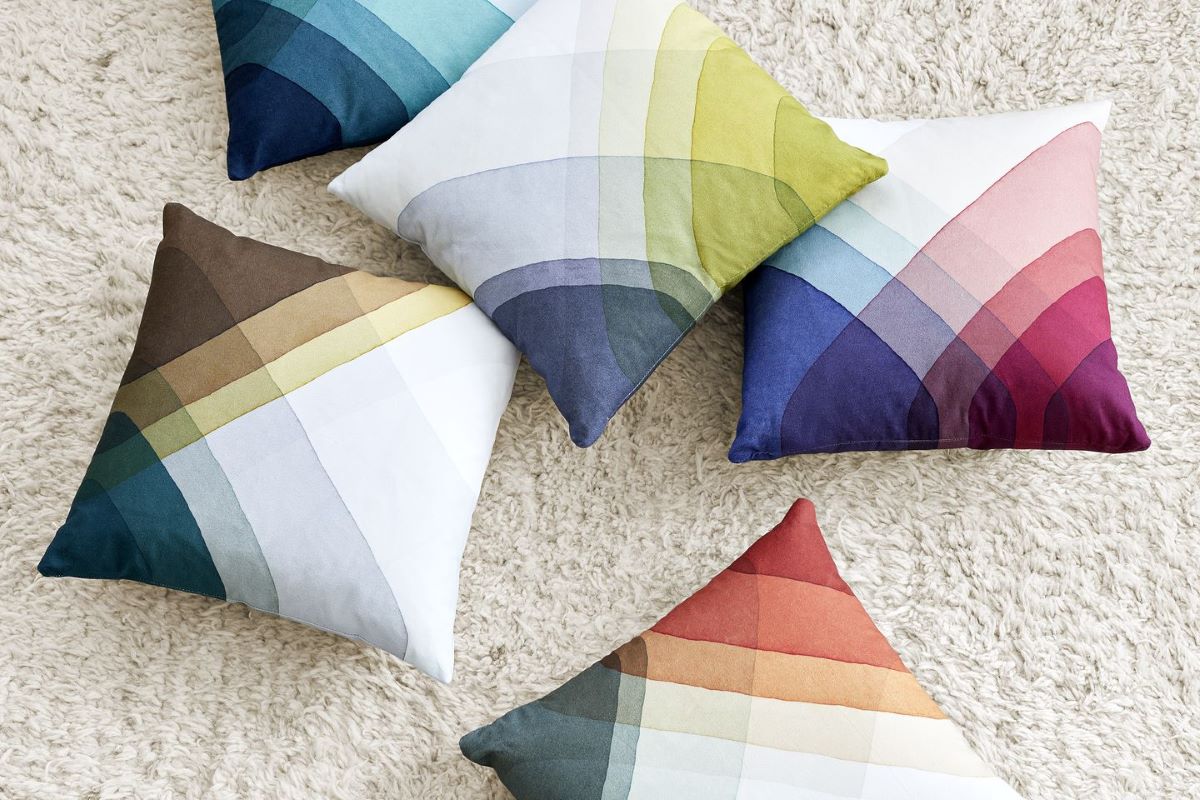 https://bo.alinhadavizinha.com/FileUploads/produtos/acessorios/casa/201_381_05_herringbone-pillow_castanho_3.jpg