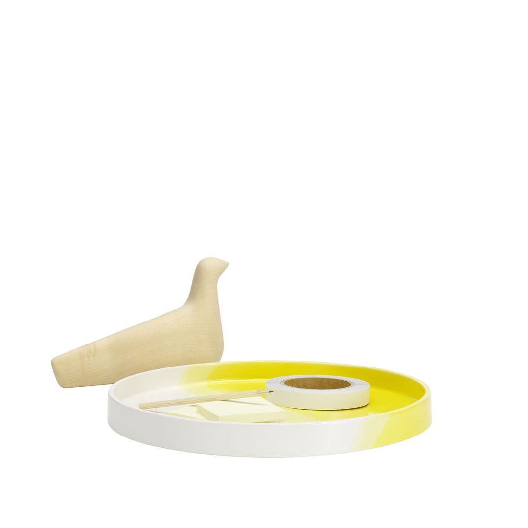 https://bo.alinhadavizinha.com/FileUploads/produtos/acessorios/casa/201_382_02_heeringbone-tray_amarelo_3.jpg