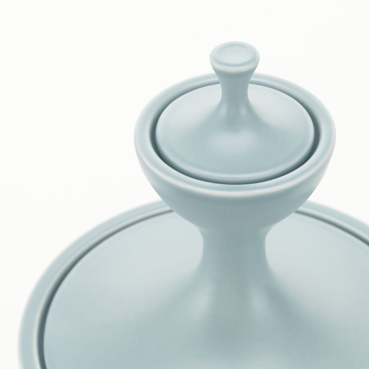 https://bo.alinhadavizinha.com/FileUploads/produtos/acessorios/casa/201_387_02_ceramic-container_no-1_azul-claro_3.jpg