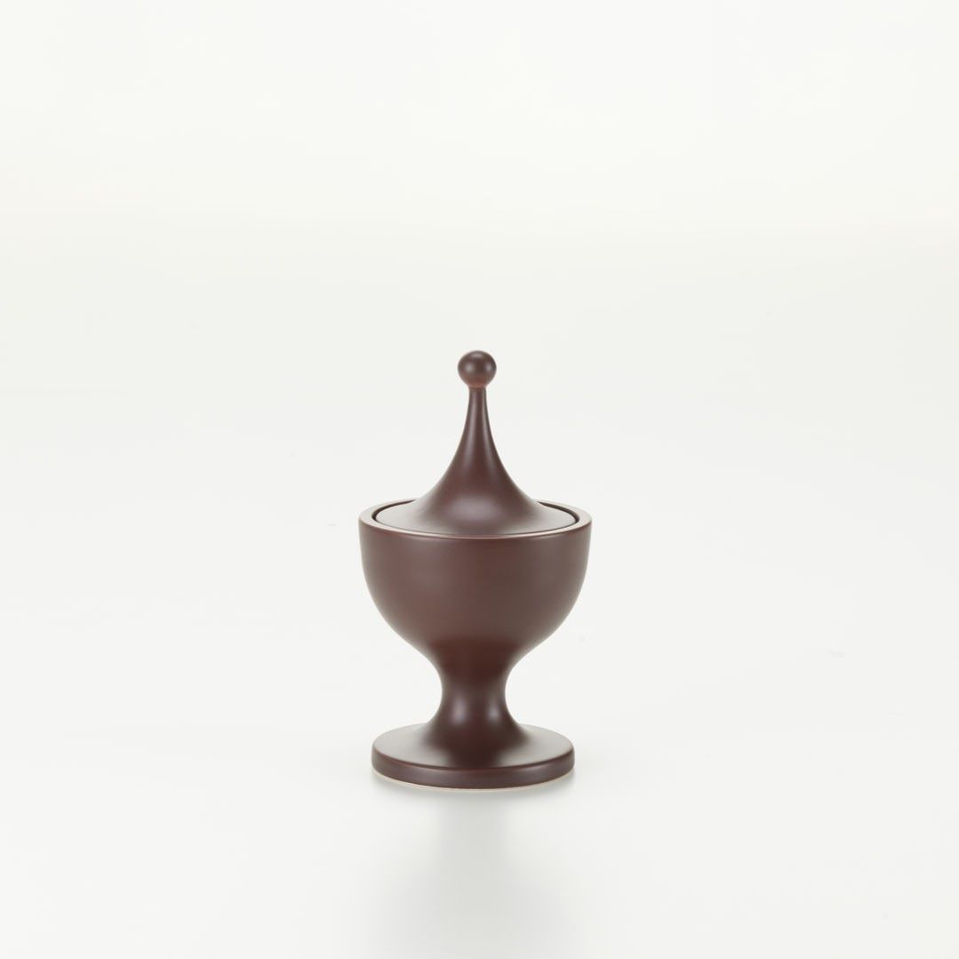 https://bo.alinhadavizinha.com/FileUploads/produtos/acessorios/casa/201_388_01_ceramic-container_no-2_castanho_1.jpg