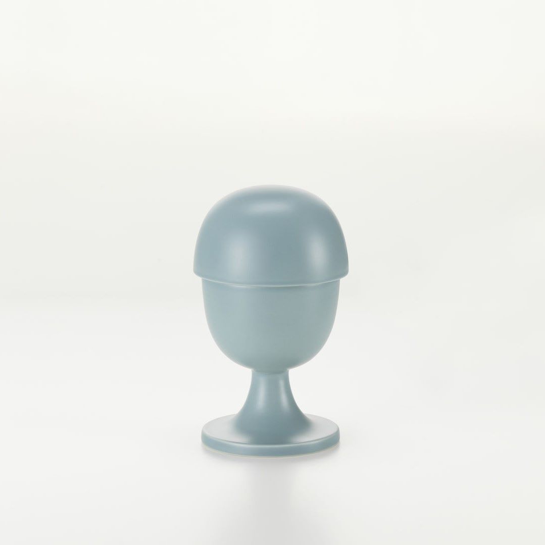 https://bo.alinhadavizinha.com/FileUploads/produtos/acessorios/casa/201_389_02_ceramic-container_no-3_azul-claro_1.jpg