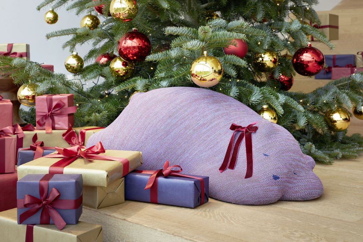 https://bo.alinhadavizinha.com/FileUploads/produtos/acessorios/casa/201_655_01_resting-bear_vermelho_6.jpg