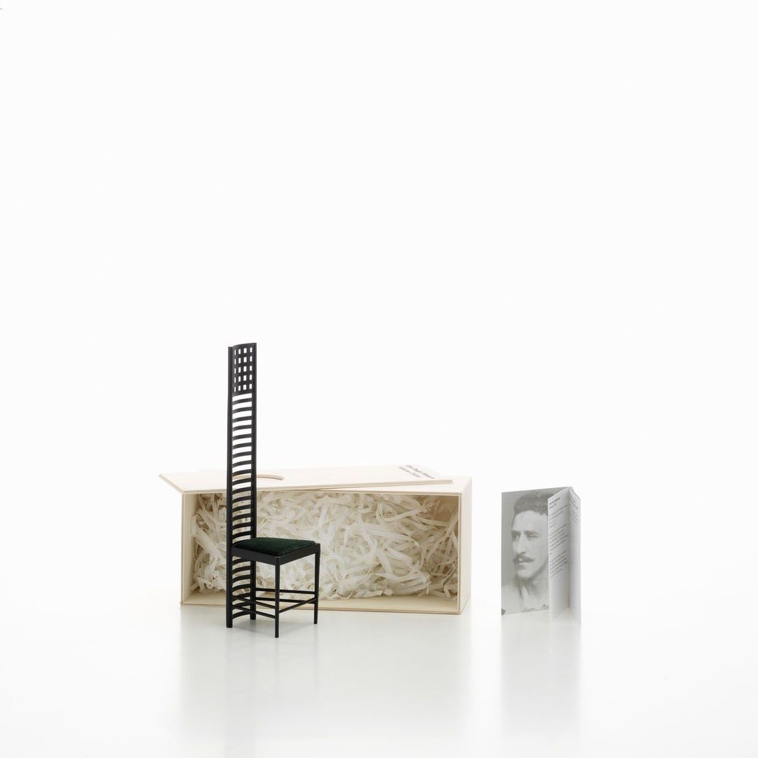 https://bo.alinhadavizinha.com/FileUploads/produtos/acessorios/casa/202_001_01_miniatures-collection_hill-house-1_3.jpg