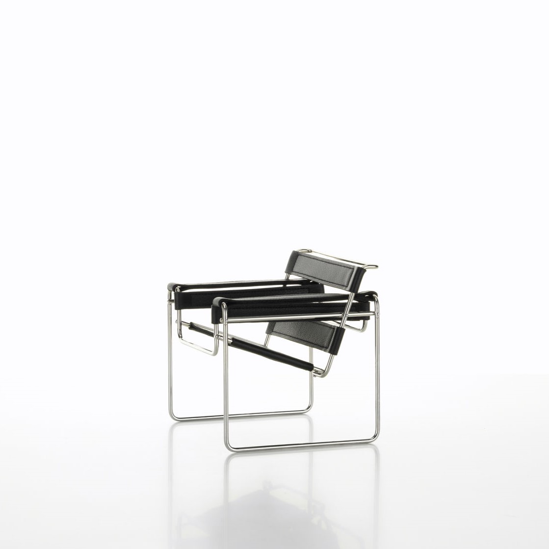 https://bo.alinhadavizinha.com/FileUploads/produtos/acessorios/casa/202_041_01_miniatures-collection_b3-wassily_1.jpg