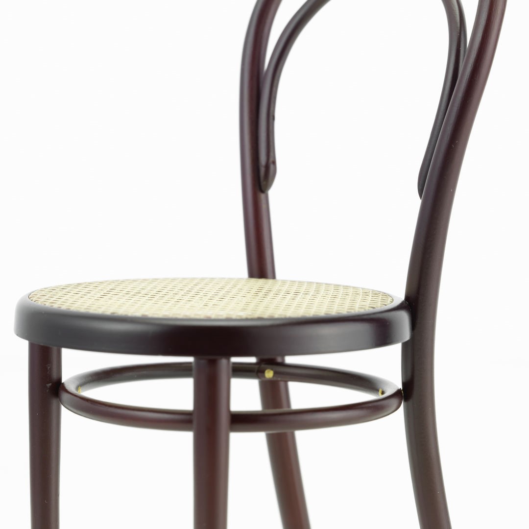 https://bo.alinhadavizinha.com/FileUploads/produtos/acessorios/casa/202_242_01_miniatures-collection_stuhl-no14_2.jpg
