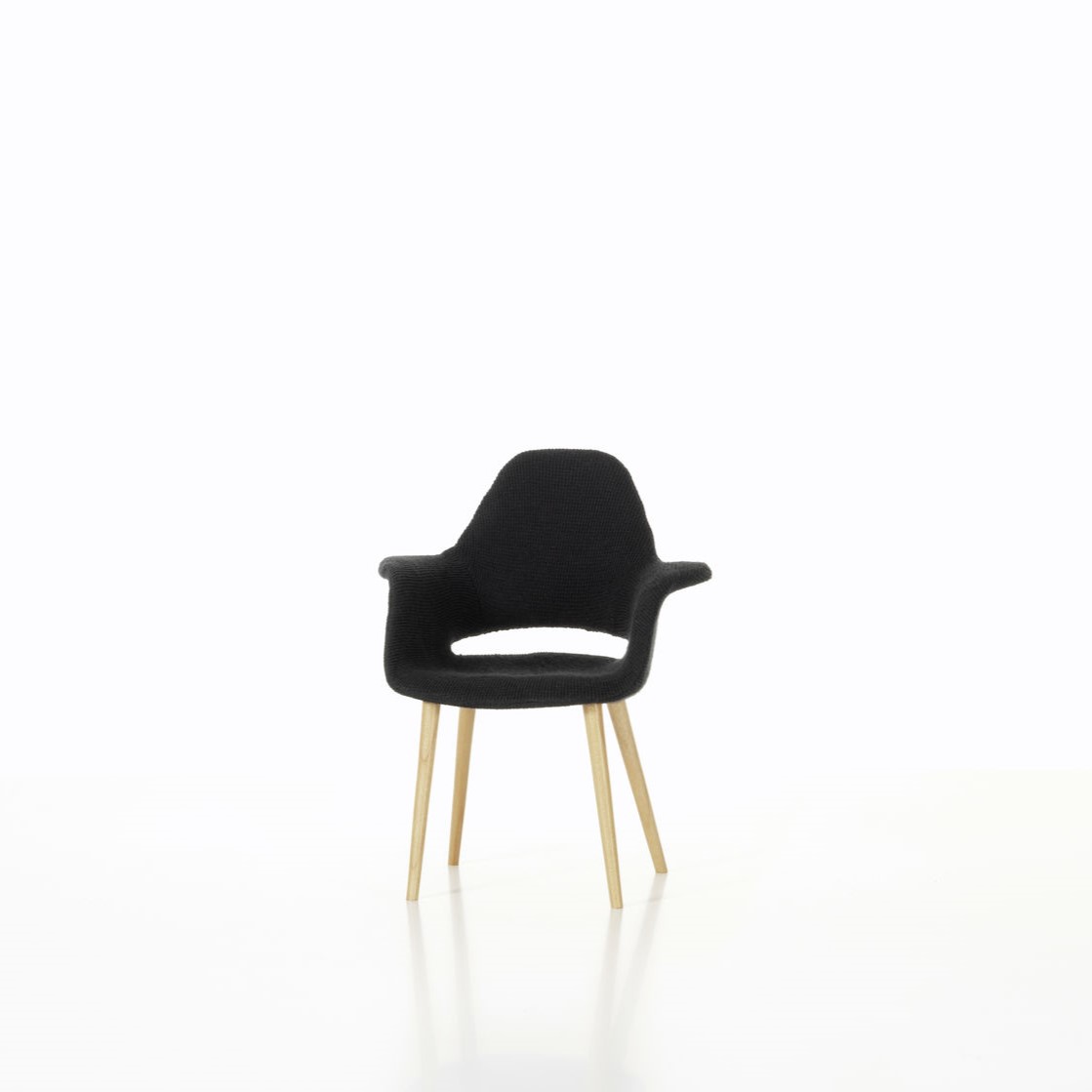 https://bo.alinhadavizinha.com/FileUploads/produtos/acessorios/casa/202_461_01_miniatures-collection_organic-armchair_1.jpg