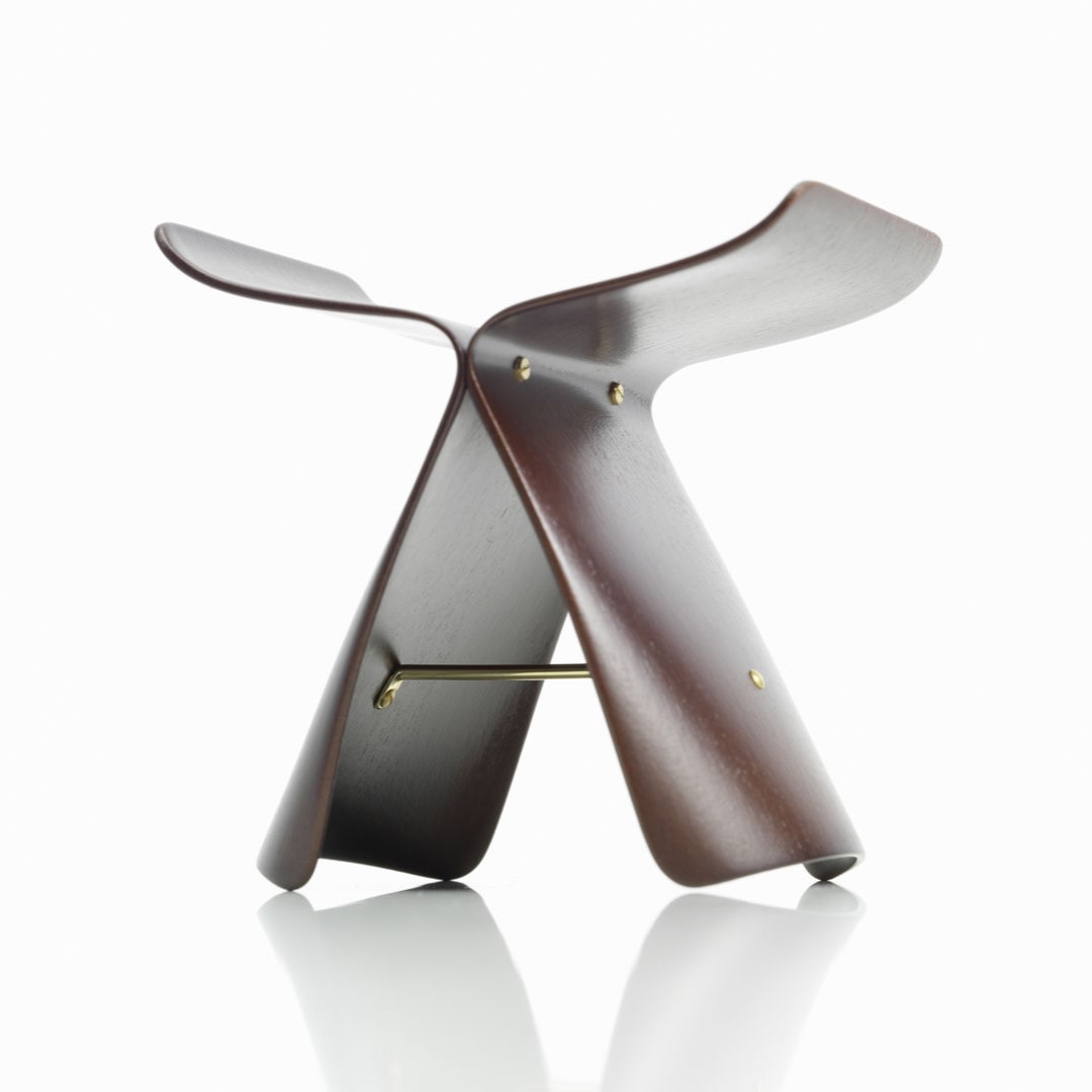 https://bo.alinhadavizinha.com/FileUploads/produtos/acessorios/casa/202_513_01_miniatures-collection_butterfly-stool_2.jpg