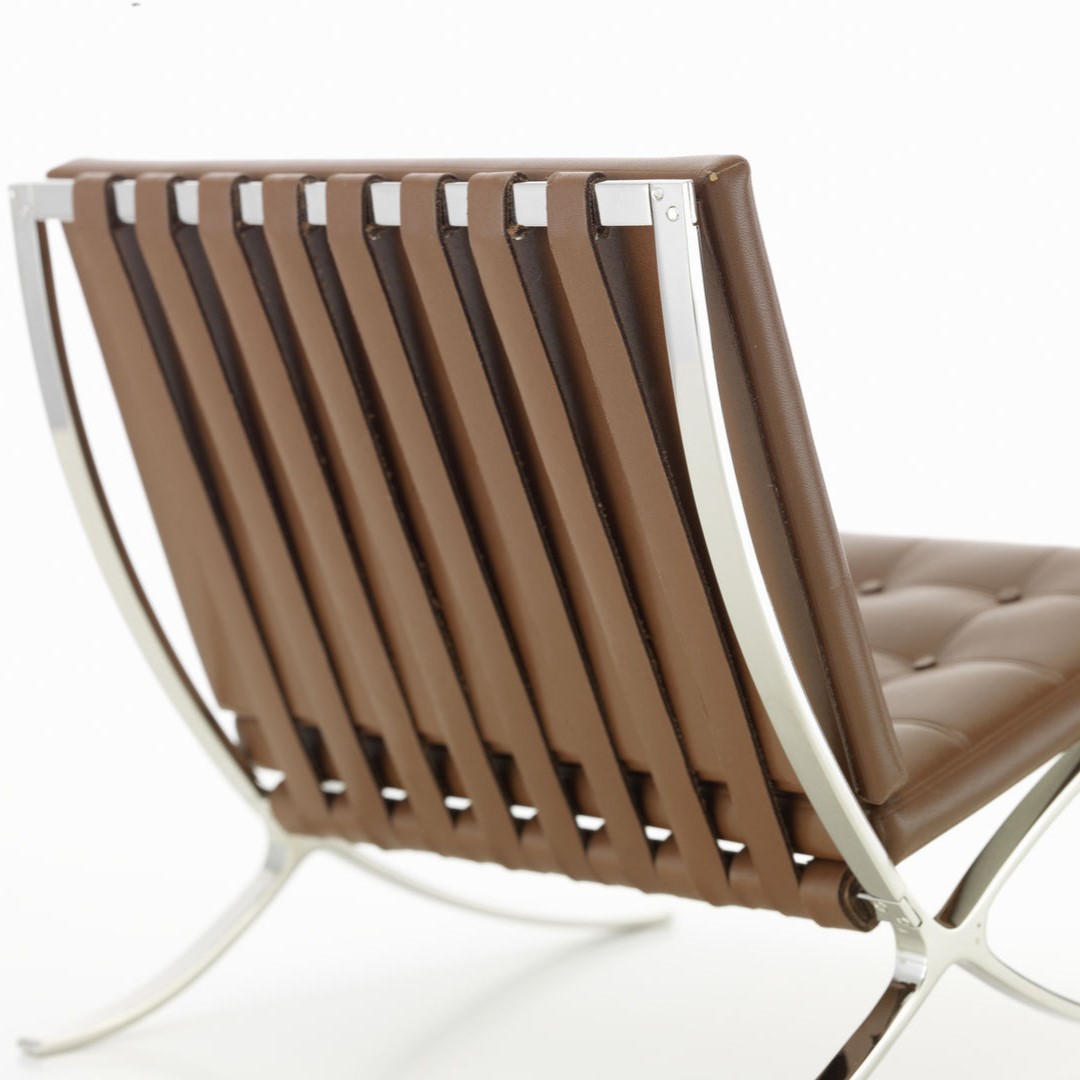 https://bo.alinhadavizinha.com/FileUploads/produtos/acessorios/casa/202_514_01_miniatures-collection_mr-90-barcelona_2.jpg