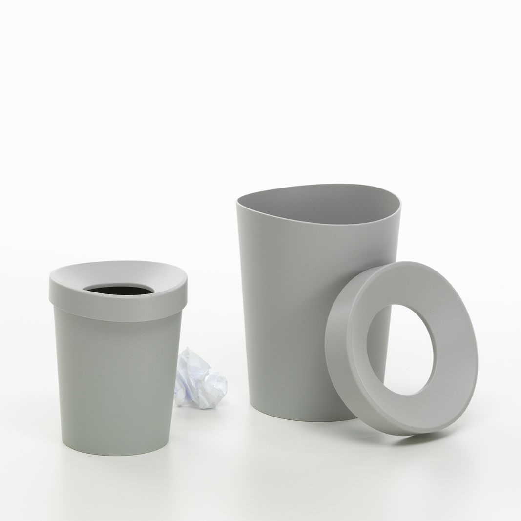 https://bo.alinhadavizinha.com/FileUploads/produtos/acessorios/casa/203_155_12_happy-bin-re_l_cinza-claro_3.jpg