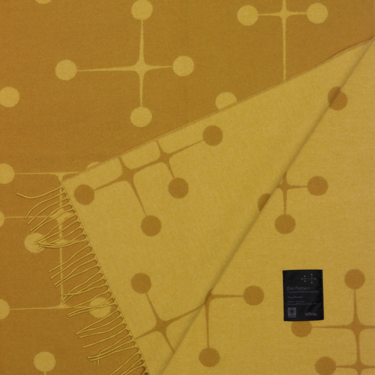 https://bo.alinhadavizinha.com/FileUploads/produtos/acessorios/casa/203_529_98_eames-wool-blanket_amarelo_1.jpg