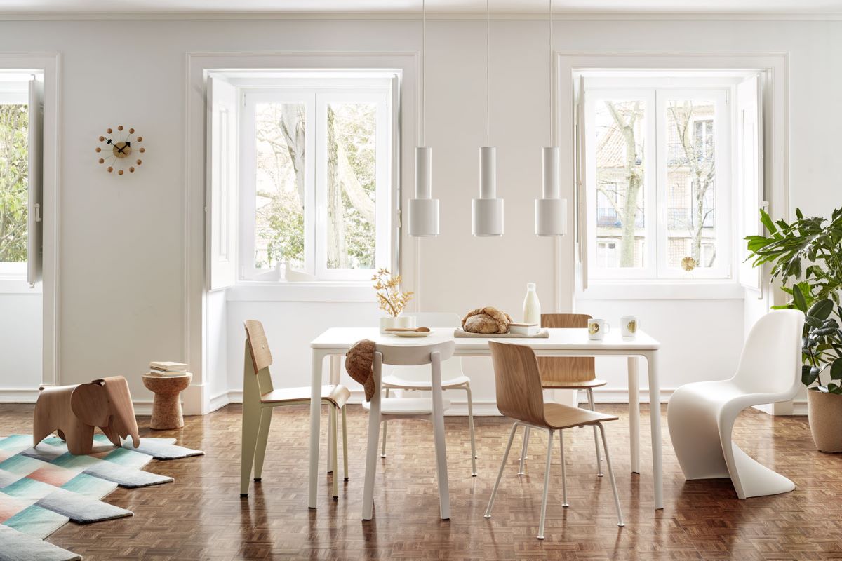 https://bo.alinhadavizinha.com/FileUploads/produtos/acessorios/casa/210_225_03_eames-elephant-plywood_large_cerejeira_3.jpg
