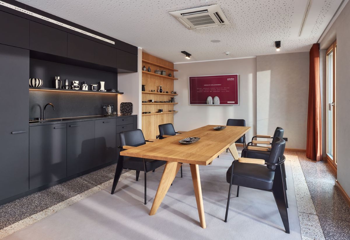 https://bo.alinhadavizinha.com/FileUploads/produtos/acessorios/casa/212_031_70_table-s-a-m-bois_l_carvalho-oleado_2.jpg