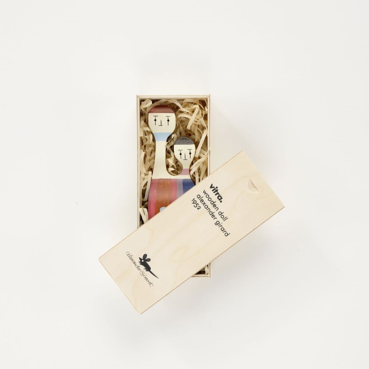 https://bo.alinhadavizinha.com/FileUploads/produtos/acessorios/casa/215_027_11_wooden-doll_no11_2.jpg