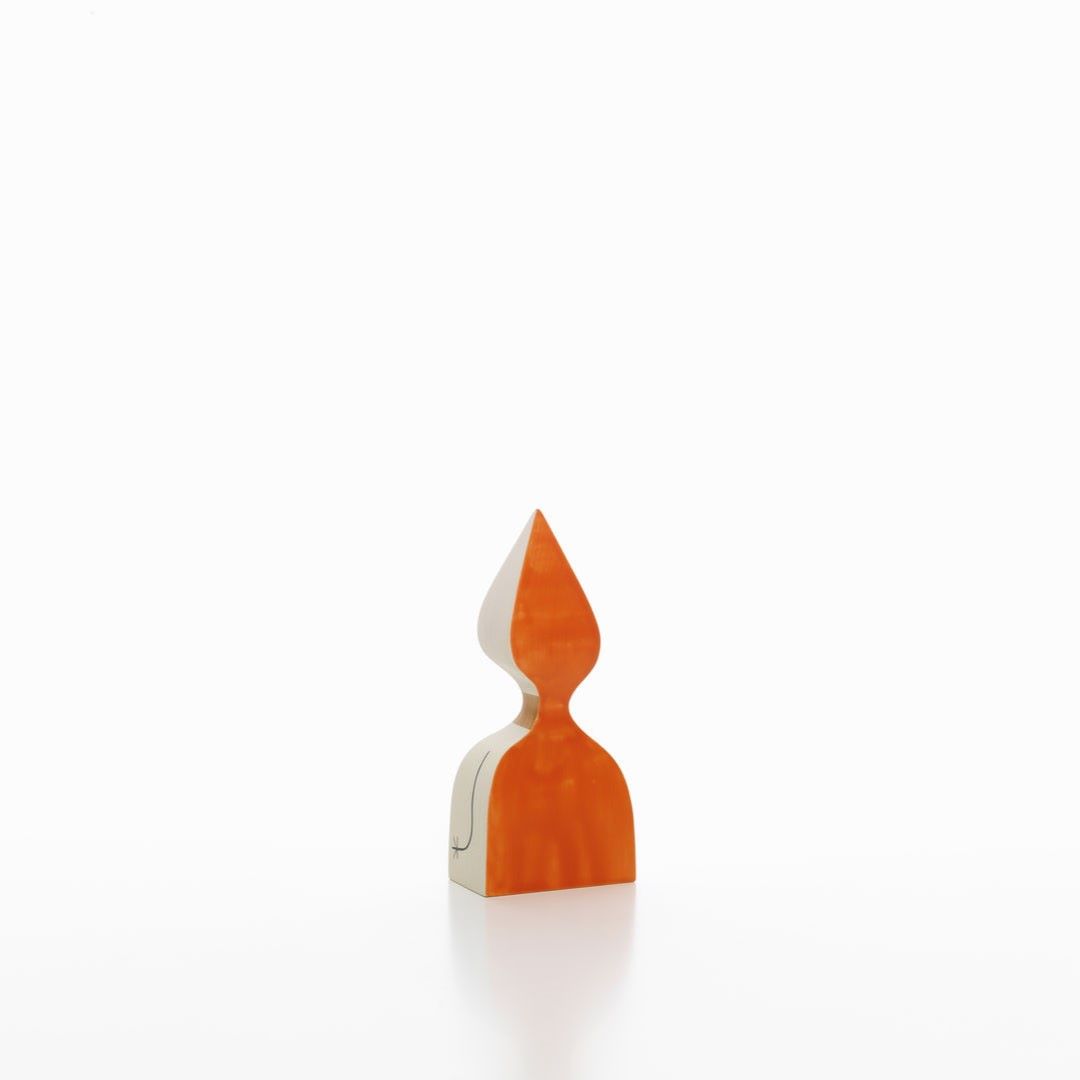 https://bo.alinhadavizinha.com/FileUploads/produtos/acessorios/casa/215_027_12_wooden-doll_no12_2.jpg