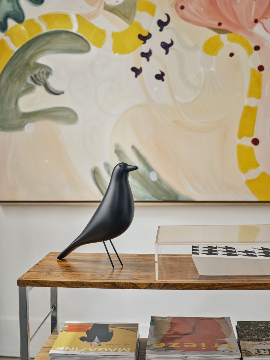 https://bo.alinhadavizinha.com/FileUploads/produtos/acessorios/casa/215_031_00_eames-house-bird_bordo-preto_5.jpg