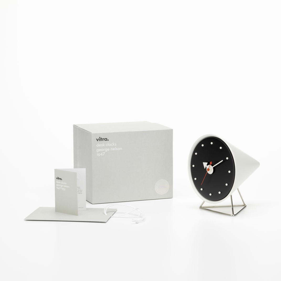 https://bo.alinhadavizinha.com/FileUploads/produtos/acessorios/casa/215_034_01_desk-clocks_cone-clock_4.jpg