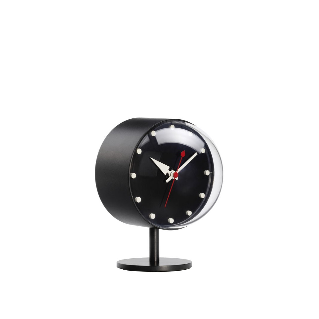 https://bo.alinhadavizinha.com/FileUploads/produtos/acessorios/casa/215_067_01_desk-clocks_night-clock_latao-preto_1.jpg