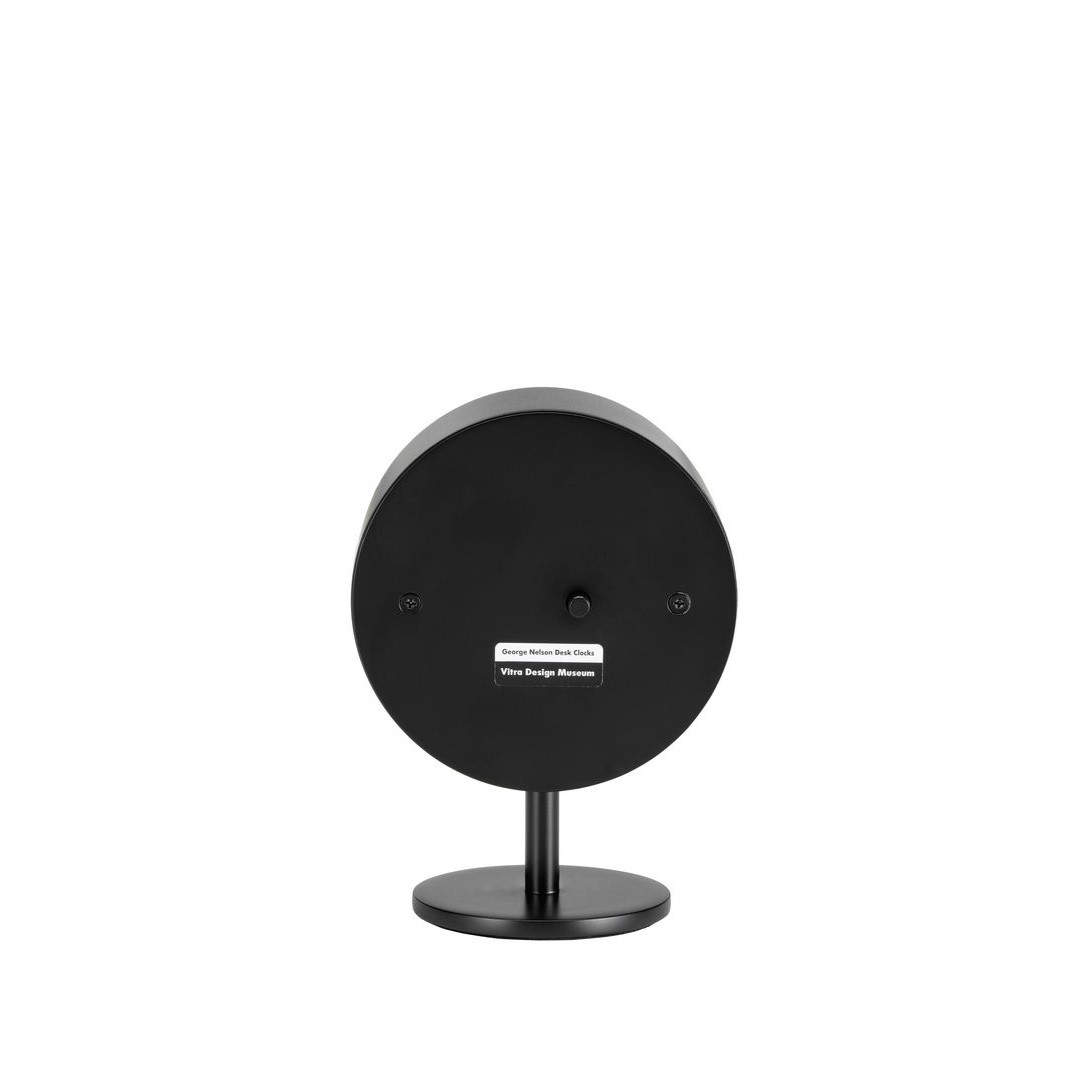 https://bo.alinhadavizinha.com/FileUploads/produtos/acessorios/casa/215_067_01_desk-clocks_night-clock_latao-preto_2.jpg