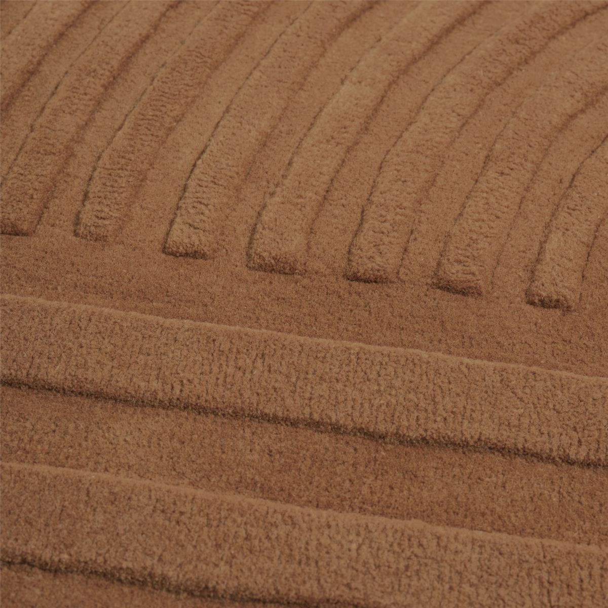 https://bo.alinhadavizinha.com/FileUploads/produtos/acessorios/casa/25937_relevo-rug_200x300-cm_laranja-torrado_3.jpg