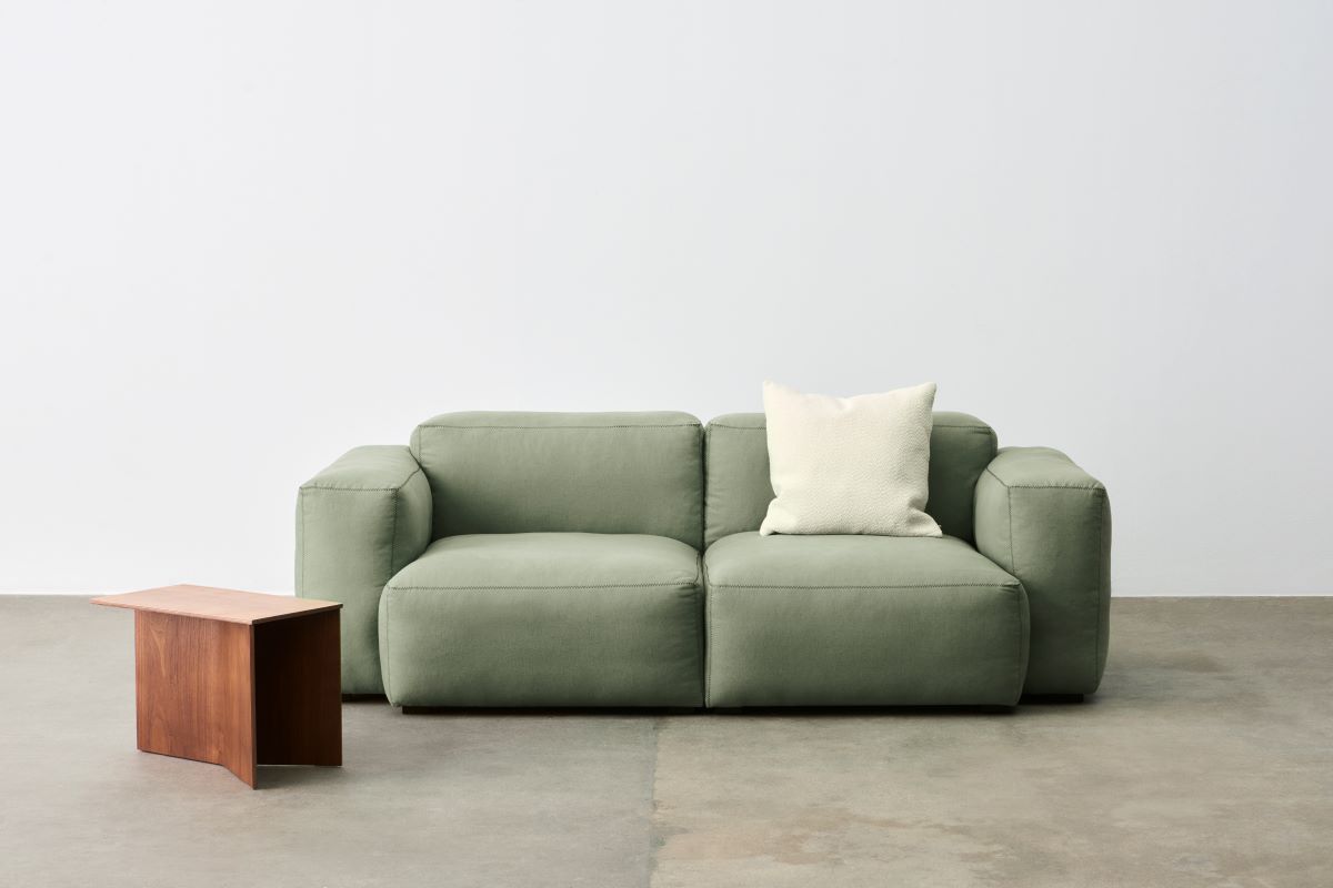 https://bo.alinhadavizinha.com/FileUploads/produtos/acessorios/casa/ab525_a921_ag18_texture-cushion_creme_02.jpg