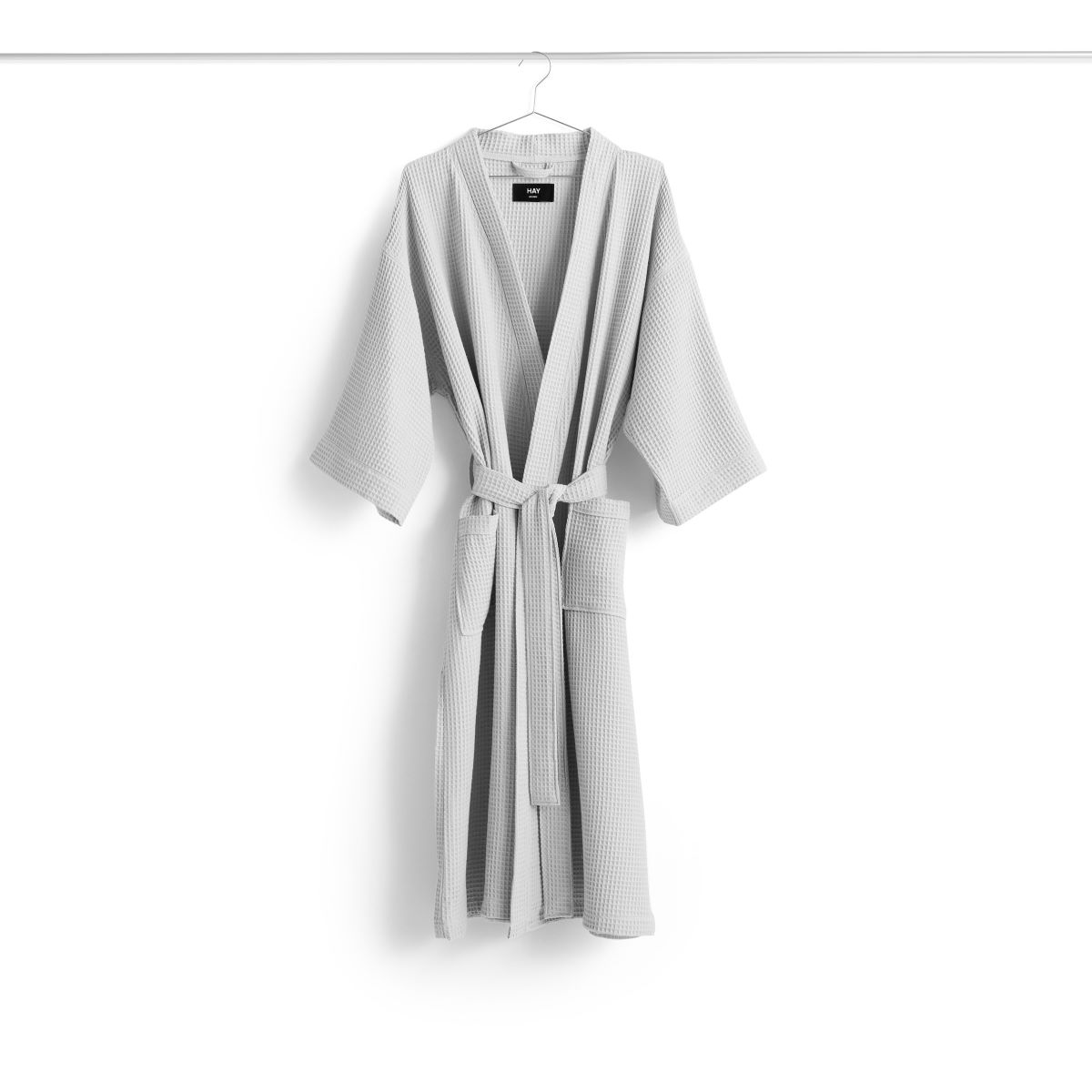 https://bo.alinhadavizinha.com/FileUploads/produtos/acessorios/casa/ab545_a659_waffle-bathrobe_cinza_01_ottev4j0.jpg