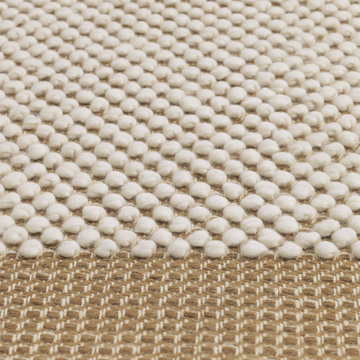 https://bo.alinhadavizinha.com/FileUploads/produtos/acessorios/cozinha/25881_pebble-rug_170-x-240-cm_laranja-torrado_2.jpg
