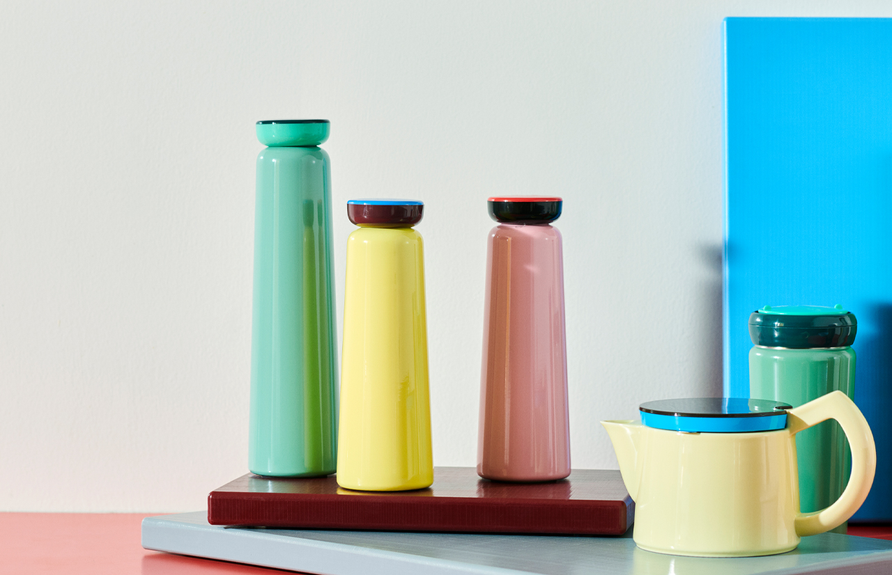 https://bo.alinhadavizinha.com/FileUploads/produtos/acessorios/cozinha/aa256_b052_ab86_sowden-bottle_amarelo-claro_02.jpg