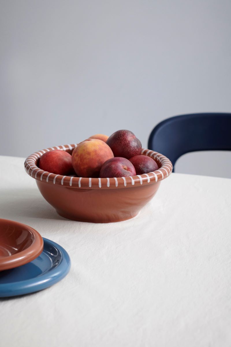 https://bo.alinhadavizinha.com/FileUploads/produtos/acessorios/cozinha/ac469_a603_ai64_barro-salad-bowl-l_natural_02.jpg