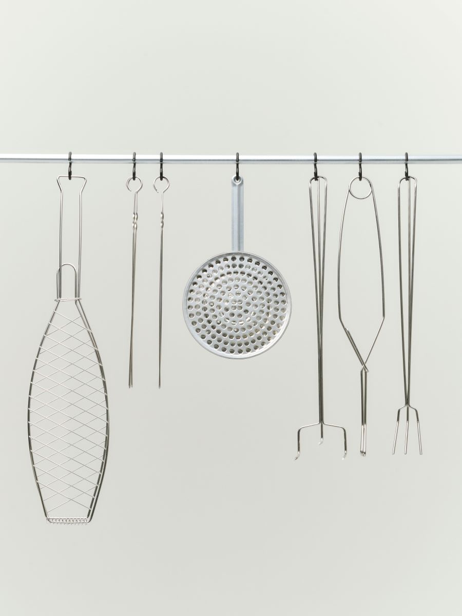 https://bo.alinhadavizinha.com/FileUploads/produtos/acessorios/cozinha/ae946_a668_ag66_outdoor-market-bbq-fork-set-of-2_02.jpg