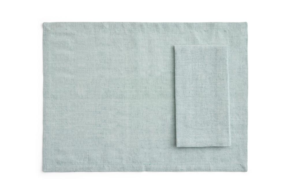 https://bo.alinhadavizinha.com/FileUploads/produtos/acessorios/cozinha/ae984_a908_at84_tavolo-napkin_placemat-set-of-4_verde-claro_02.jpg