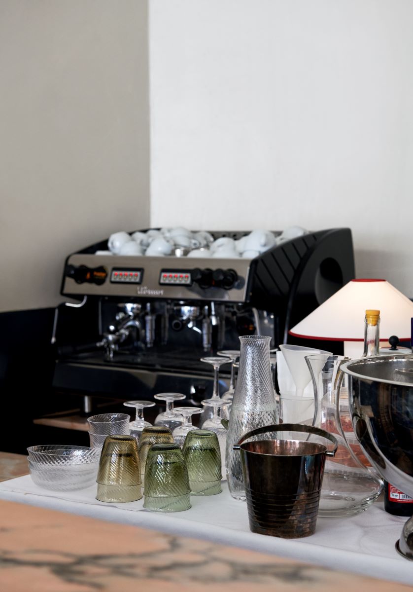 https://bo.alinhadavizinha.com/FileUploads/produtos/acessorios/cozinha/atd_retail_2022_collect-glass-sc78_collect-wine-glass-sc79-sc80_collect-bowl-sc82_colette-atd6_2.jpg