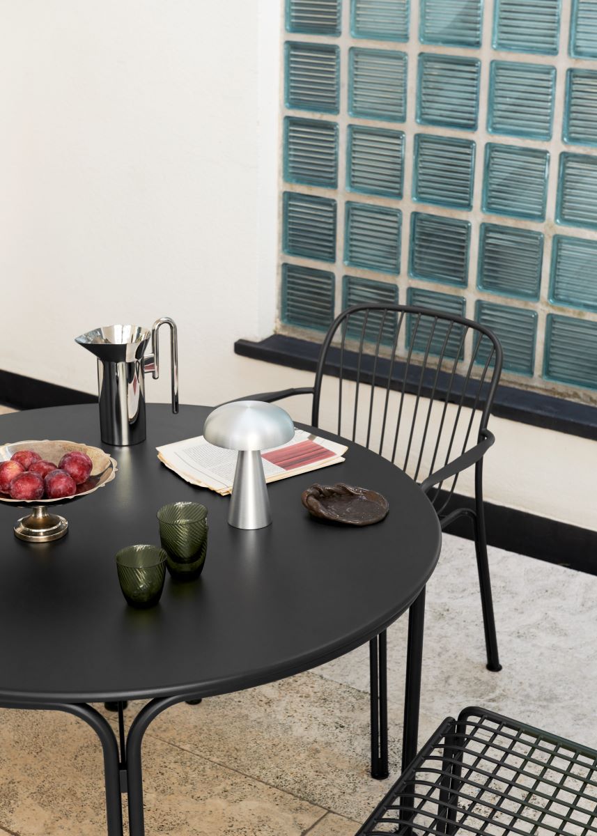 https://bo.alinhadavizinha.com/FileUploads/produtos/acessorios/cozinha/atd_retail_2024_collect-glass-sc78_collect-carafe-sc63_thorvald-sc94_thorvald-sc95_thorvald-sc98_momento-jug-jh38_como-sc53_detail.jpg