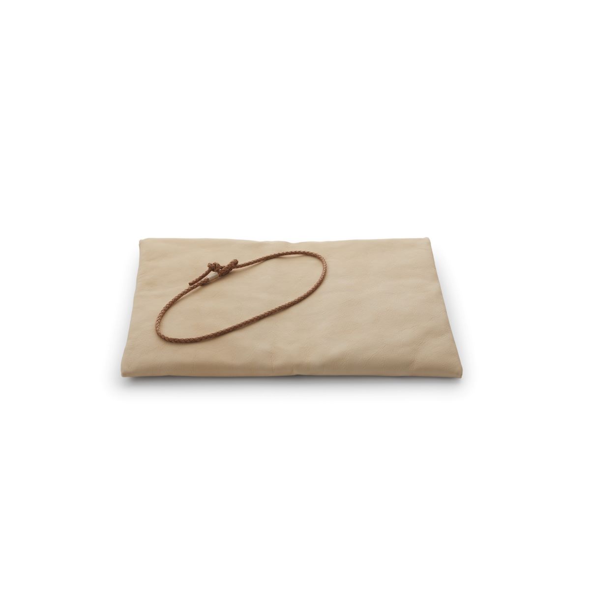 https://bo.alinhadavizinha.com/FileUploads/produtos/acessorios/texteis/1930404_georg-stool_cushion-set-stool_couro_1.jpg