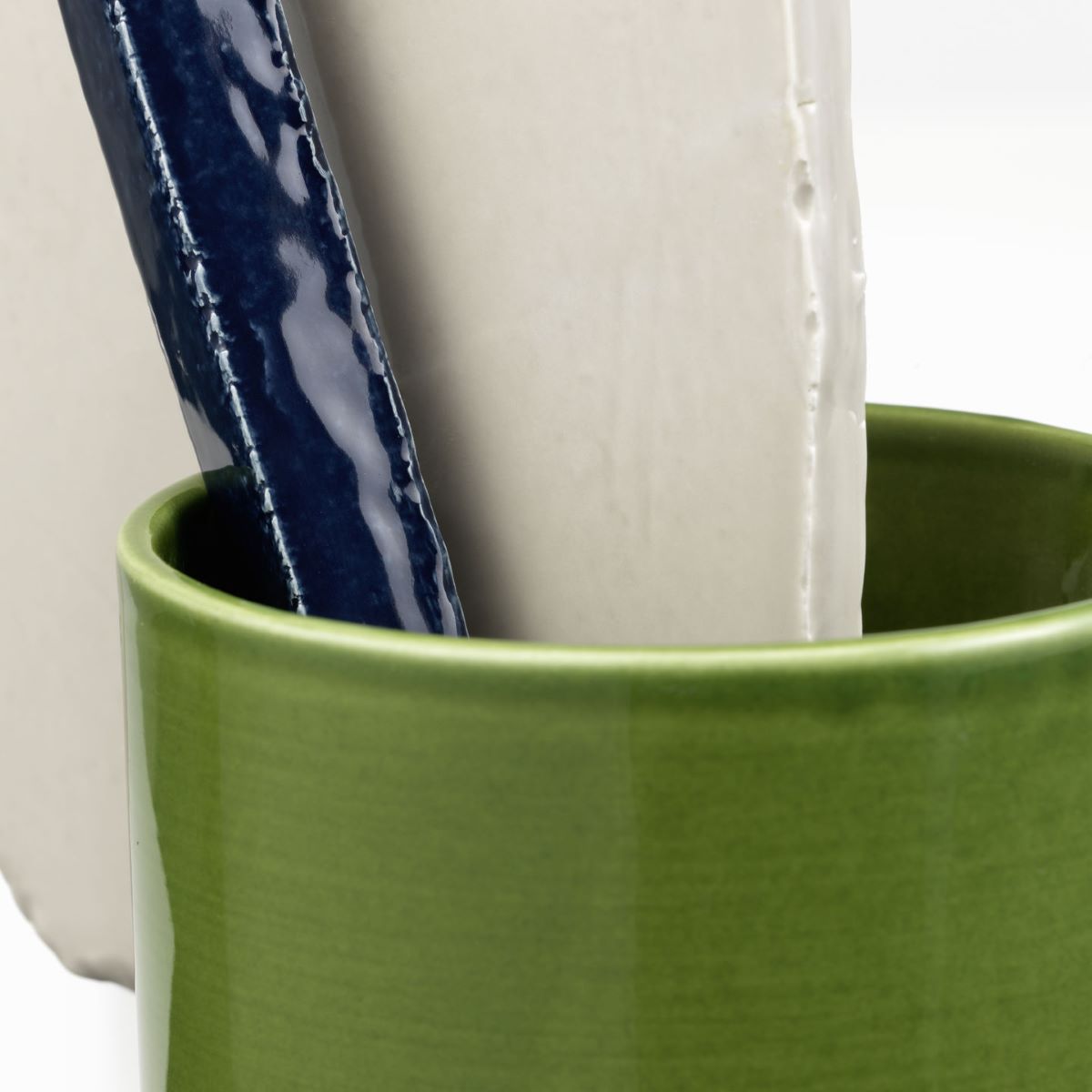 https://bo.alinhadavizinha.com/FileUploads/produtos/acessorios/vasos/201_384_03_vases-decoupage_barre_3.jpg