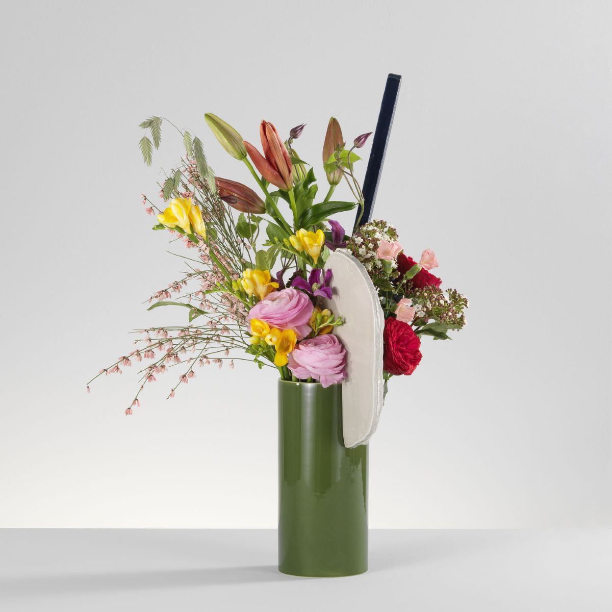 https://bo.alinhadavizinha.com/FileUploads/produtos/acessorios/vasos/201_384_03_vases-decoupage_barre_4.jpg