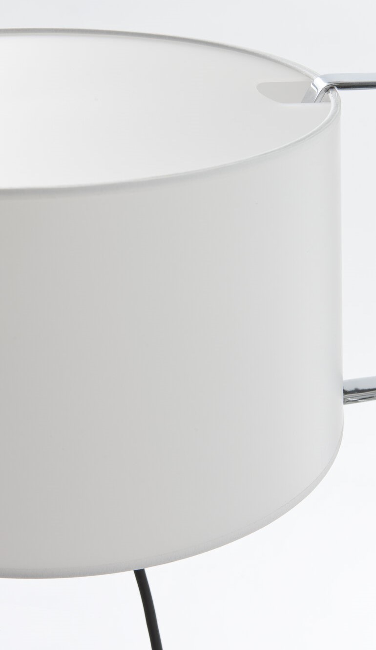 https://bo.alinhadavizinha.com/FileUploads/produtos/iluminacao/candeeiros-de-chao/tmmsa03_tmm_faia-e-branco-com-difusor-superior_2_0axqdr3j.jpg
