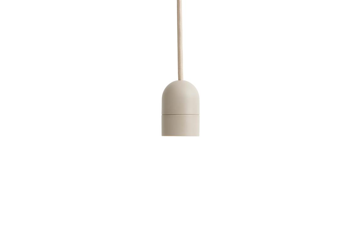 https://bo.alinhadavizinha.com/FileUploads/produtos/iluminacao/candeeiros-de-teto/ae063_d486_common-pendant-cord-set_cinza_02.jpg