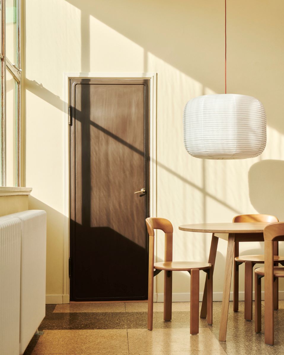 https://bo.alinhadavizinha.com/FileUploads/produtos/iluminacao/candeeiros-de-teto/ae063_d487_common-pendant-cord-set_vermelho-tijolo_04.jpg