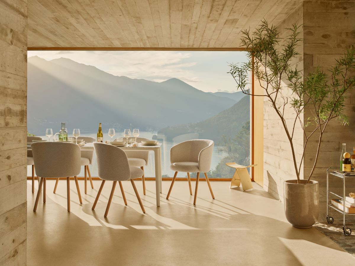https://bo.alinhadavizinha.com/FileUploads/produtos/mobiliario/bancos-e-poufs/201_370_01_butterfly-stool_bordo_4.jpg