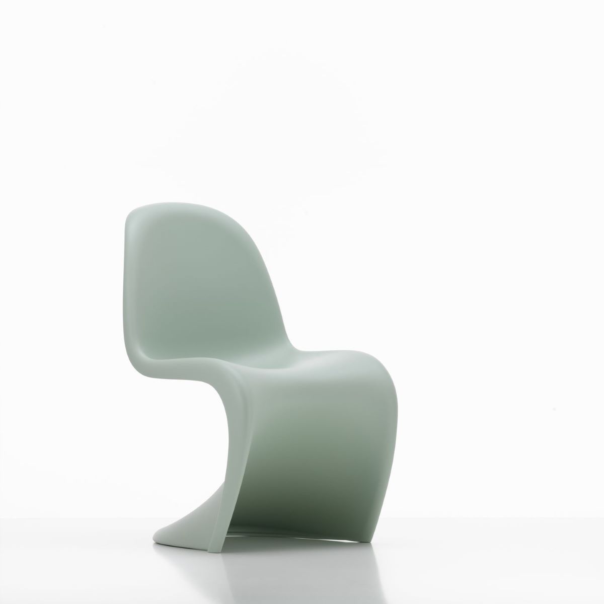 https://bo.alinhadavizinha.com/FileUploads/produtos/mobiliario/cadeiras/210_196_05_panton-junior_verde-menta_1.jpg