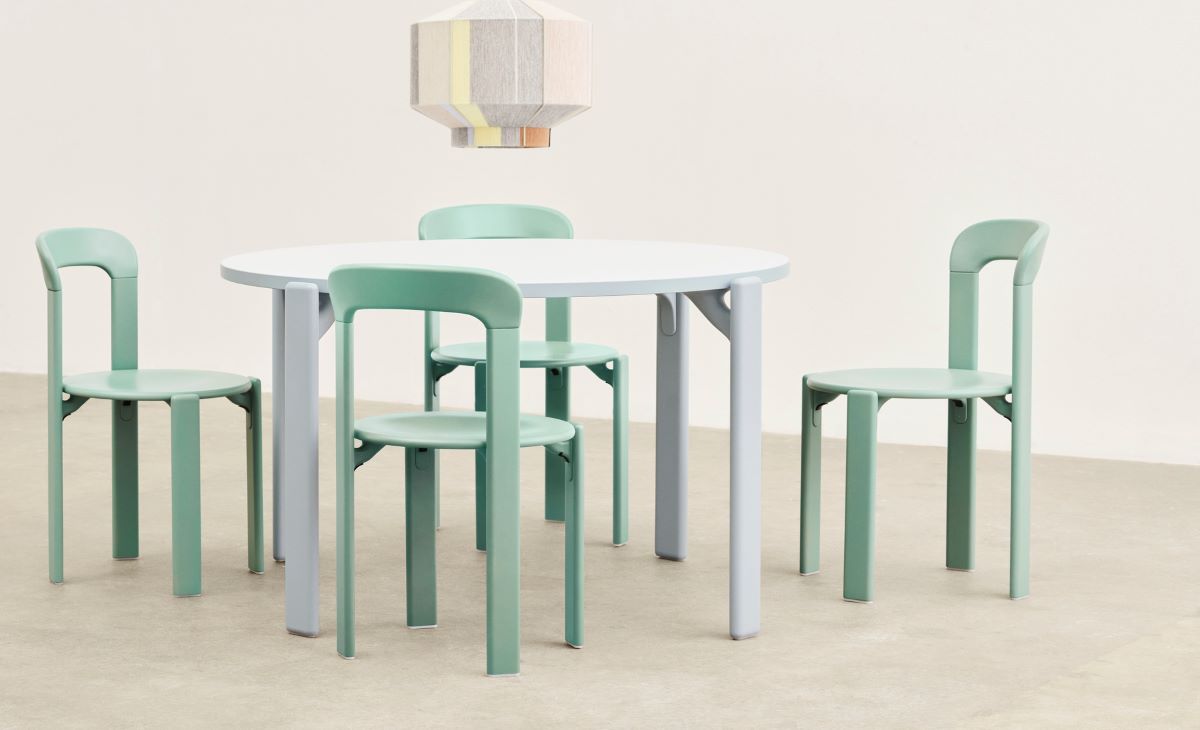 https://bo.alinhadavizinha.com/FileUploads/produtos/mobiliario/cadeiras/ab793_b607_aa51_01uf_rey-chair_verde-outono_02.jpg