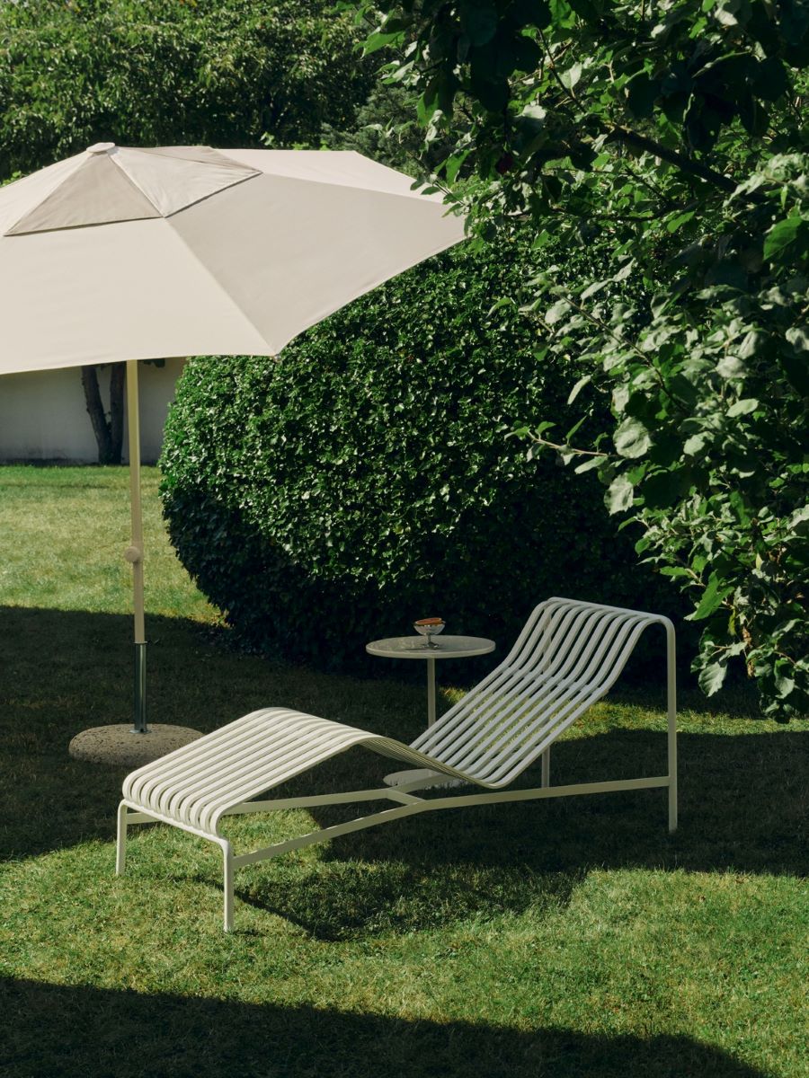https://bo.alinhadavizinha.com/FileUploads/produtos/mobiliario/exterior/af578_f623_au93_terrazza-parasol-hexagon_cinza_05.jpg