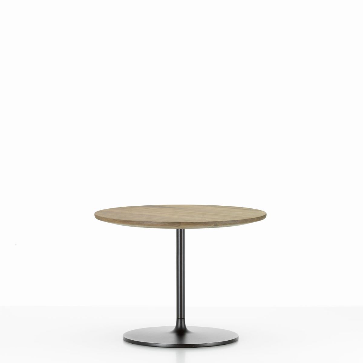 https://bo.alinhadavizinha.com/FileUploads/produtos/mobiliario/mesas/210_515_23_occasional-low-table_35_nogueira-oleado_1.jpg