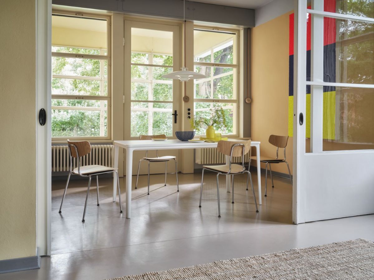https://bo.alinhadavizinha.com/FileUploads/produtos/mobiliario/mesas/212_055_04_04_plate-dining-table_l_mdf-branco-e-base-branca_2.jpg