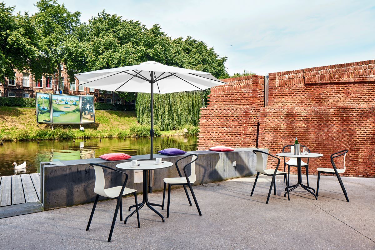 https://bo.alinhadavizinha.com/FileUploads/produtos/mobiliario/mesas/443_025_1201_belleville-table-outdoor-796_branco_2.jpg